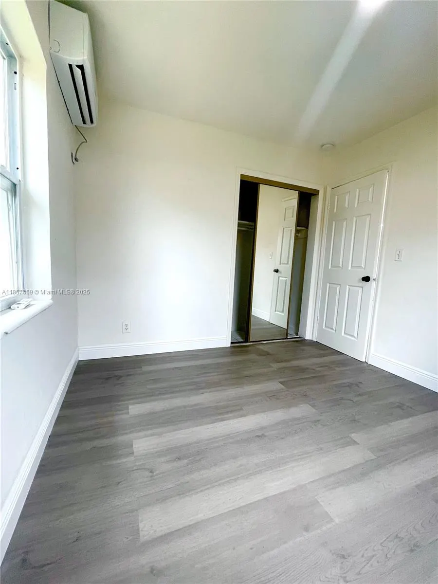 1004 SW 24th Ave, #2-East