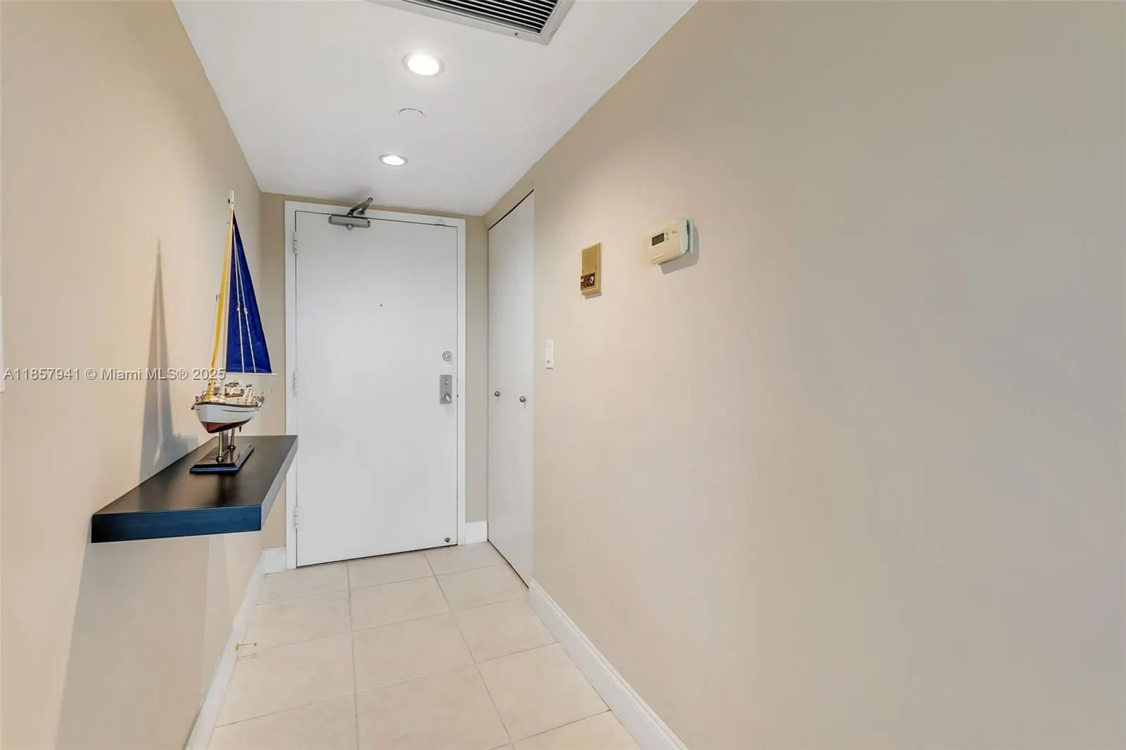 3200 Port Royale Dr N, #1111
