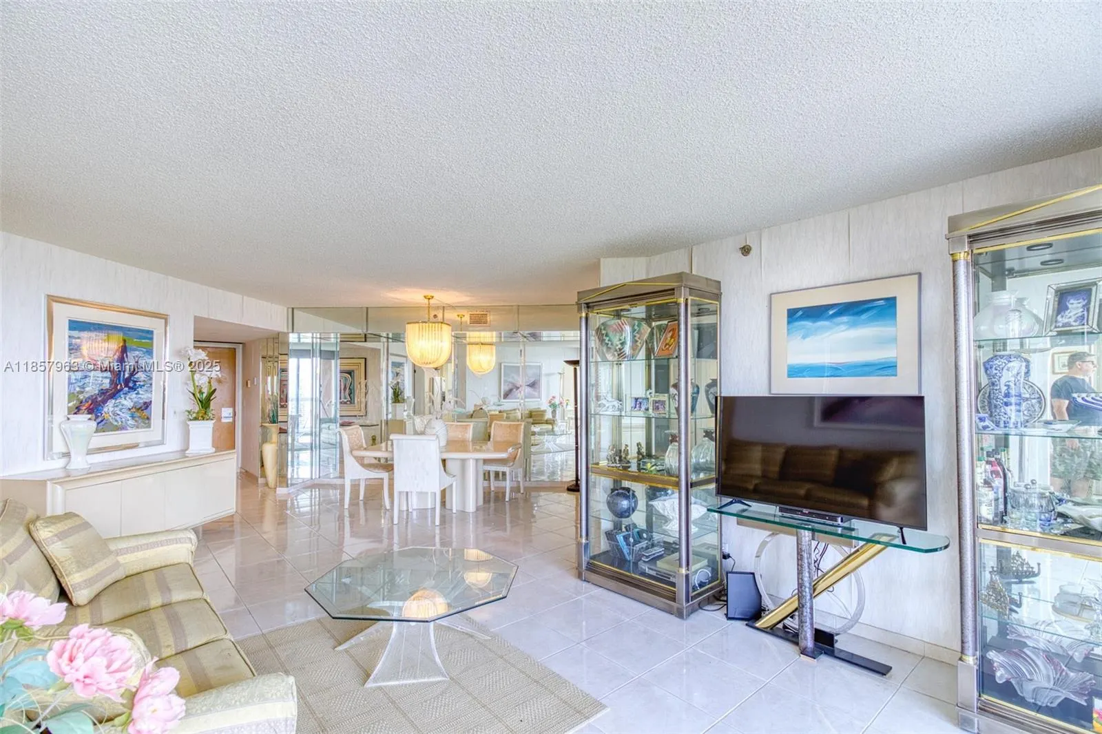 20185 E Country Club Dr, #1709