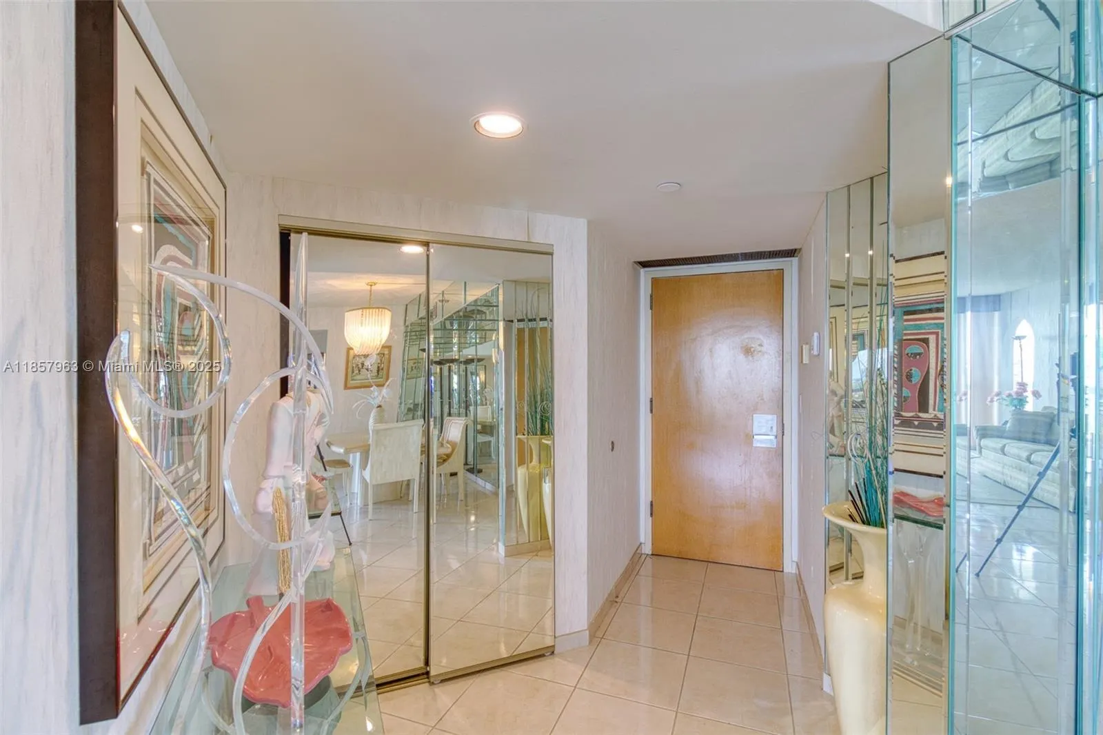 20185 E Country Club Dr, #1709