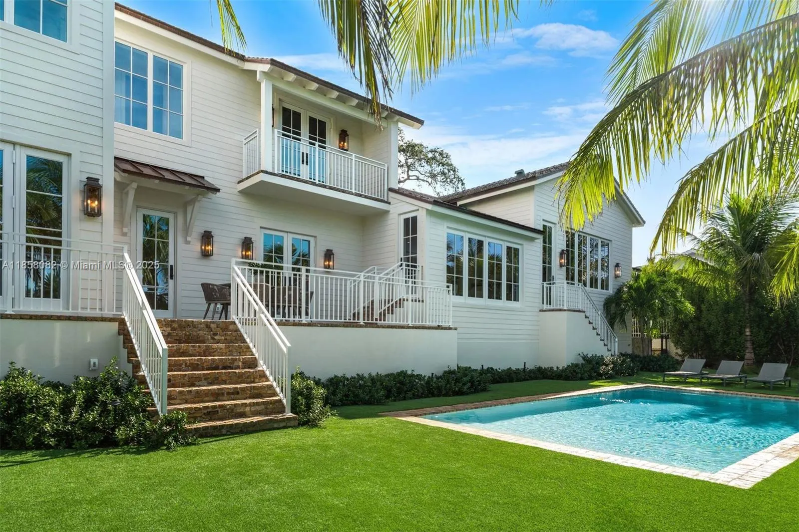 1051 San Pedro Ave