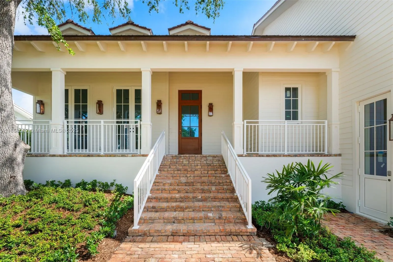 1051 San Pedro Ave