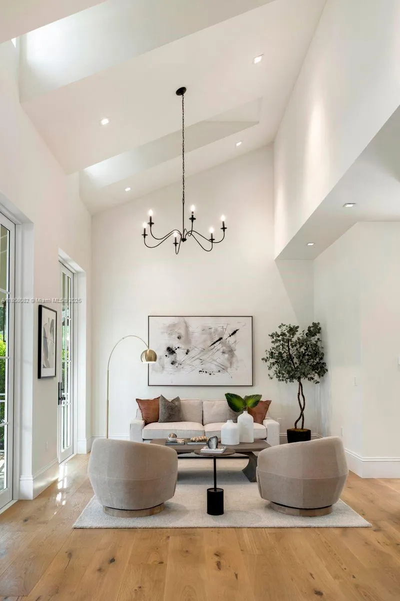 1051 San Pedro Ave