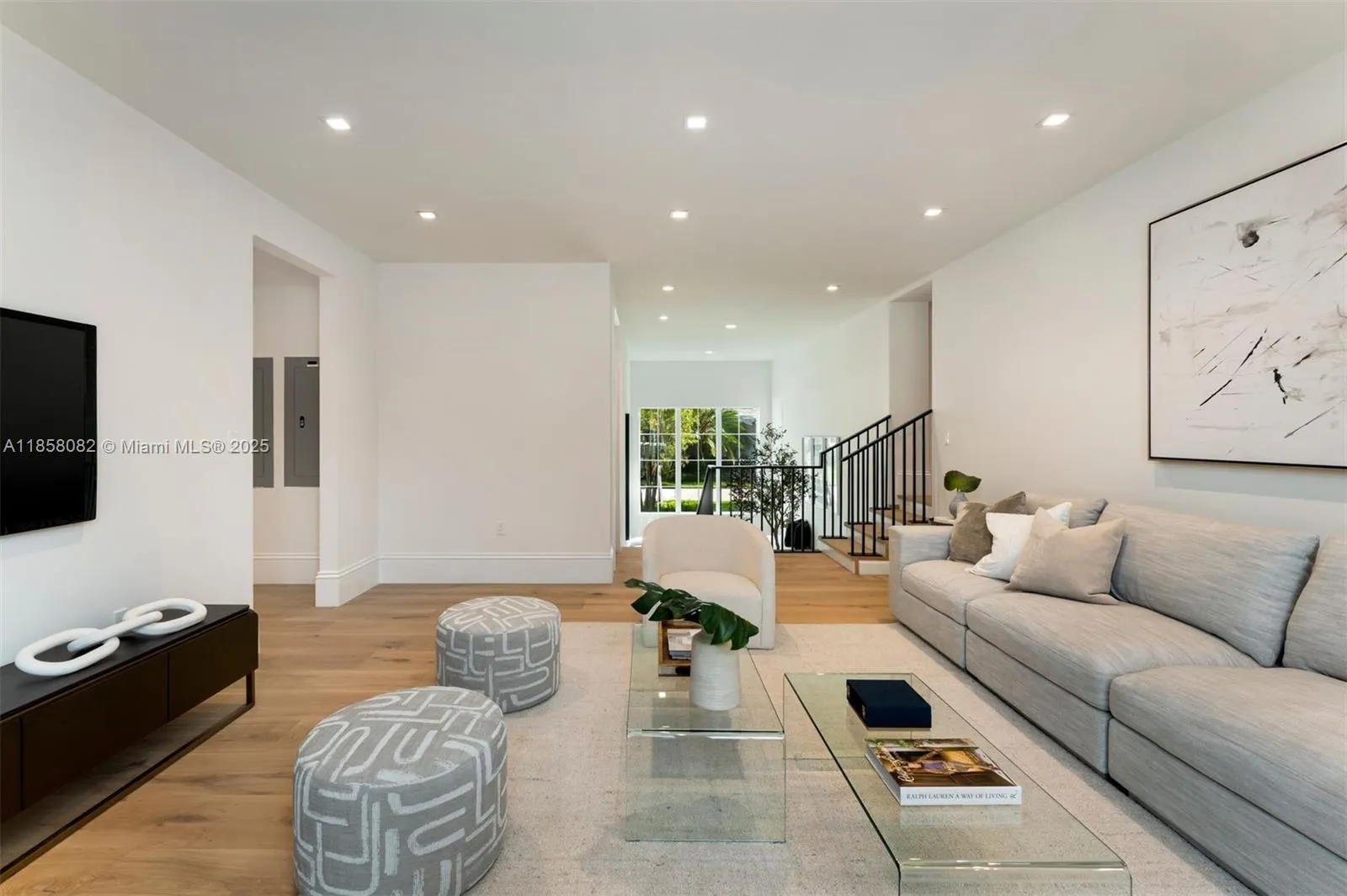 1051 San Pedro Ave