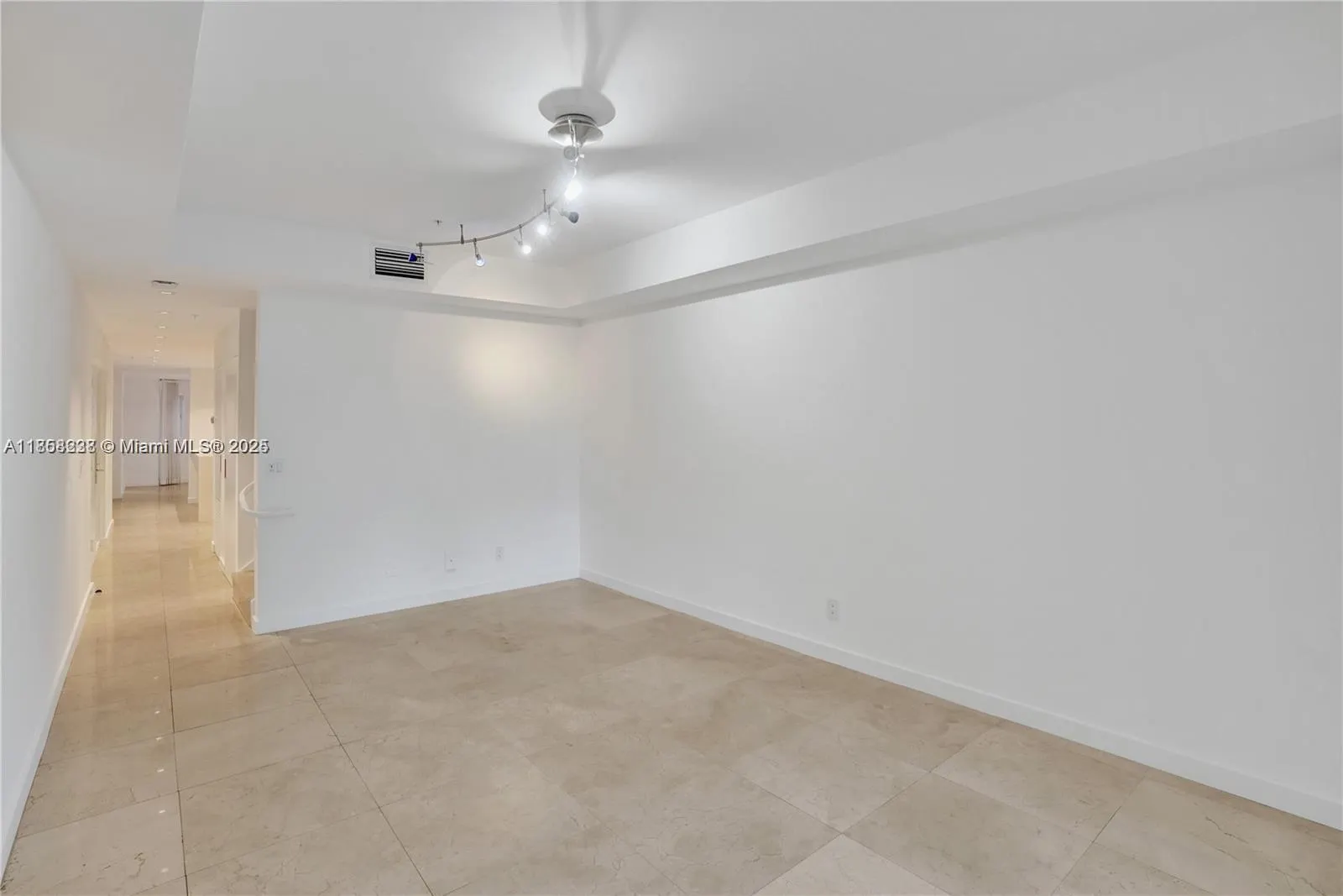 1415 Sunset Harbour Dr, #202