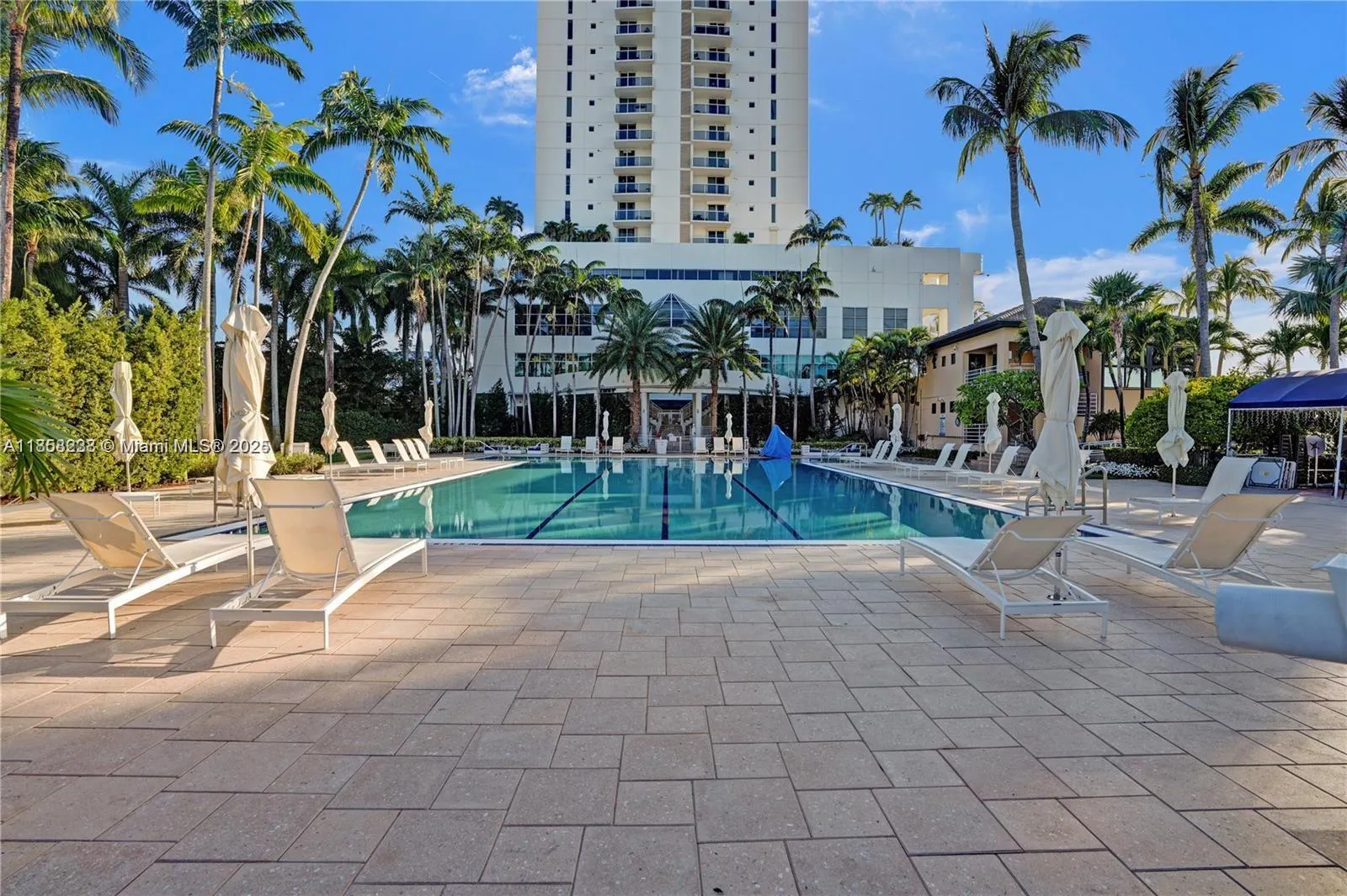 1415 Sunset Harbour Dr, #202