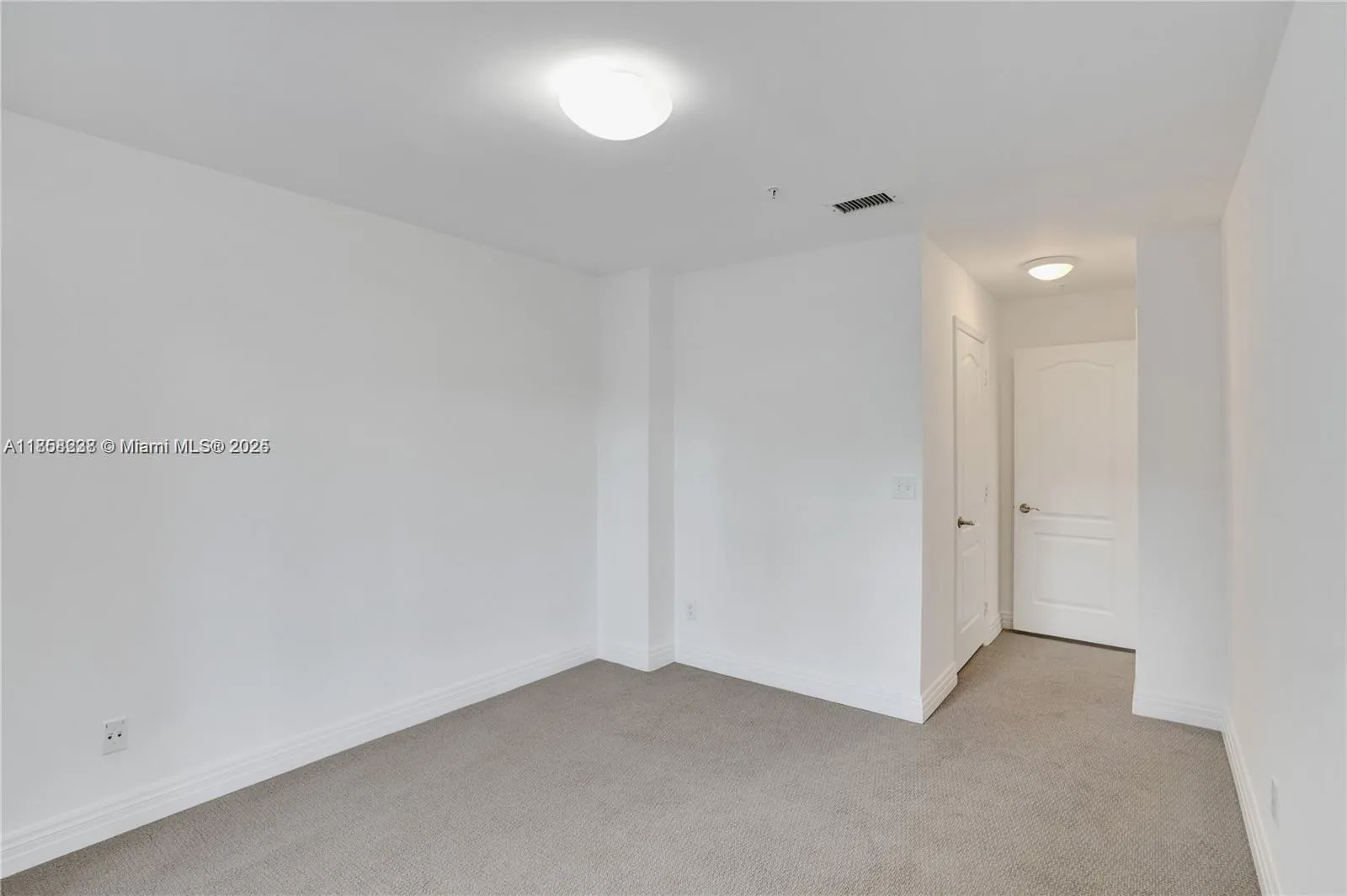1415 Sunset Harbour Dr, #202