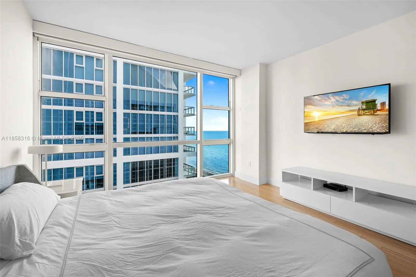 6801 Collins Ave, #Door1409 (deed 1401)