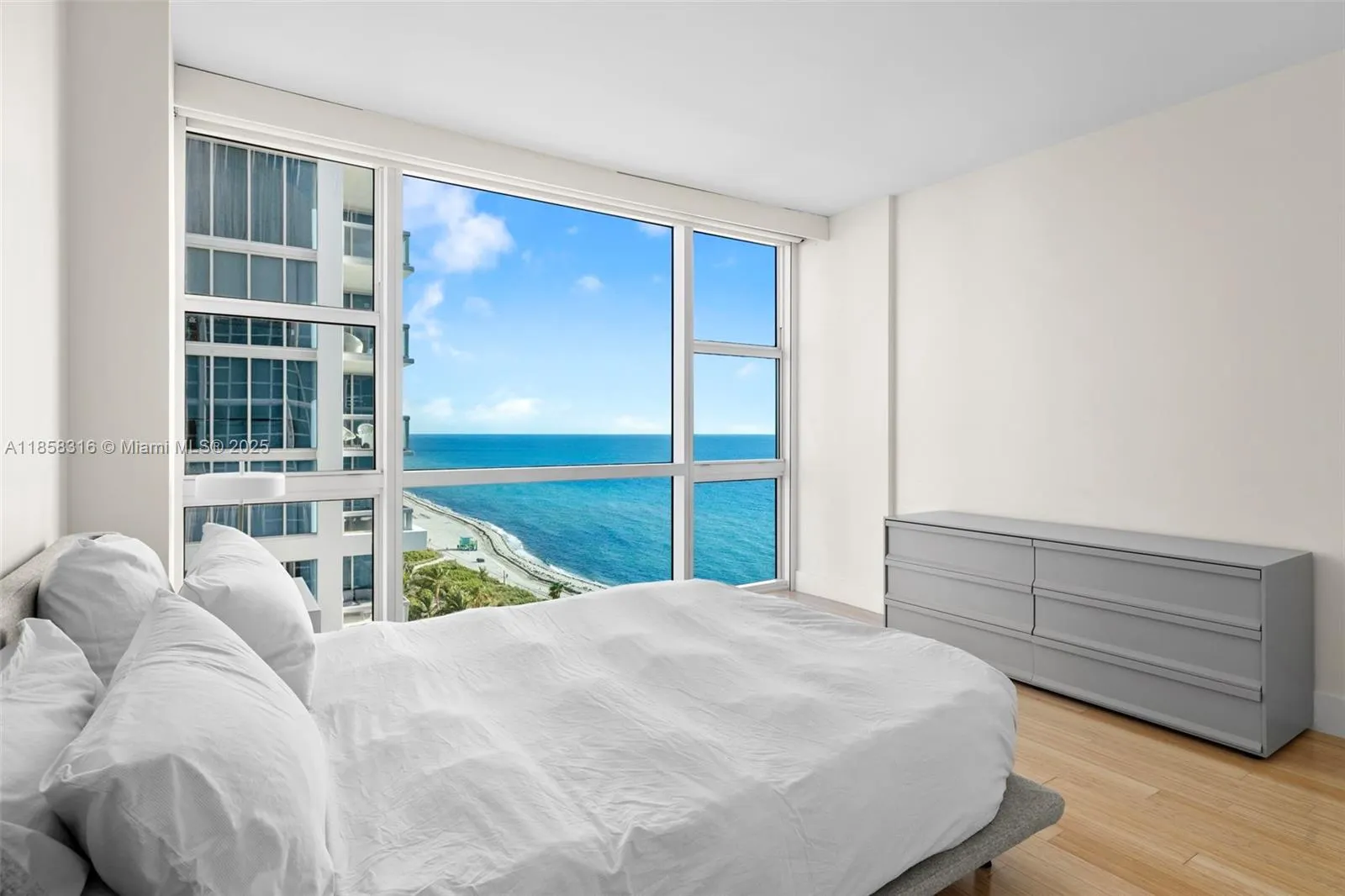 6801 Collins Ave, #Door1409 (deed 1401)