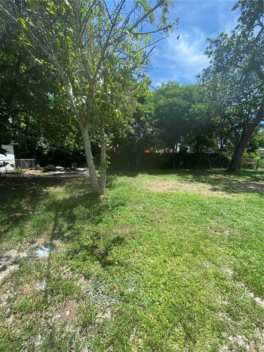 1100 NE 151st Ter