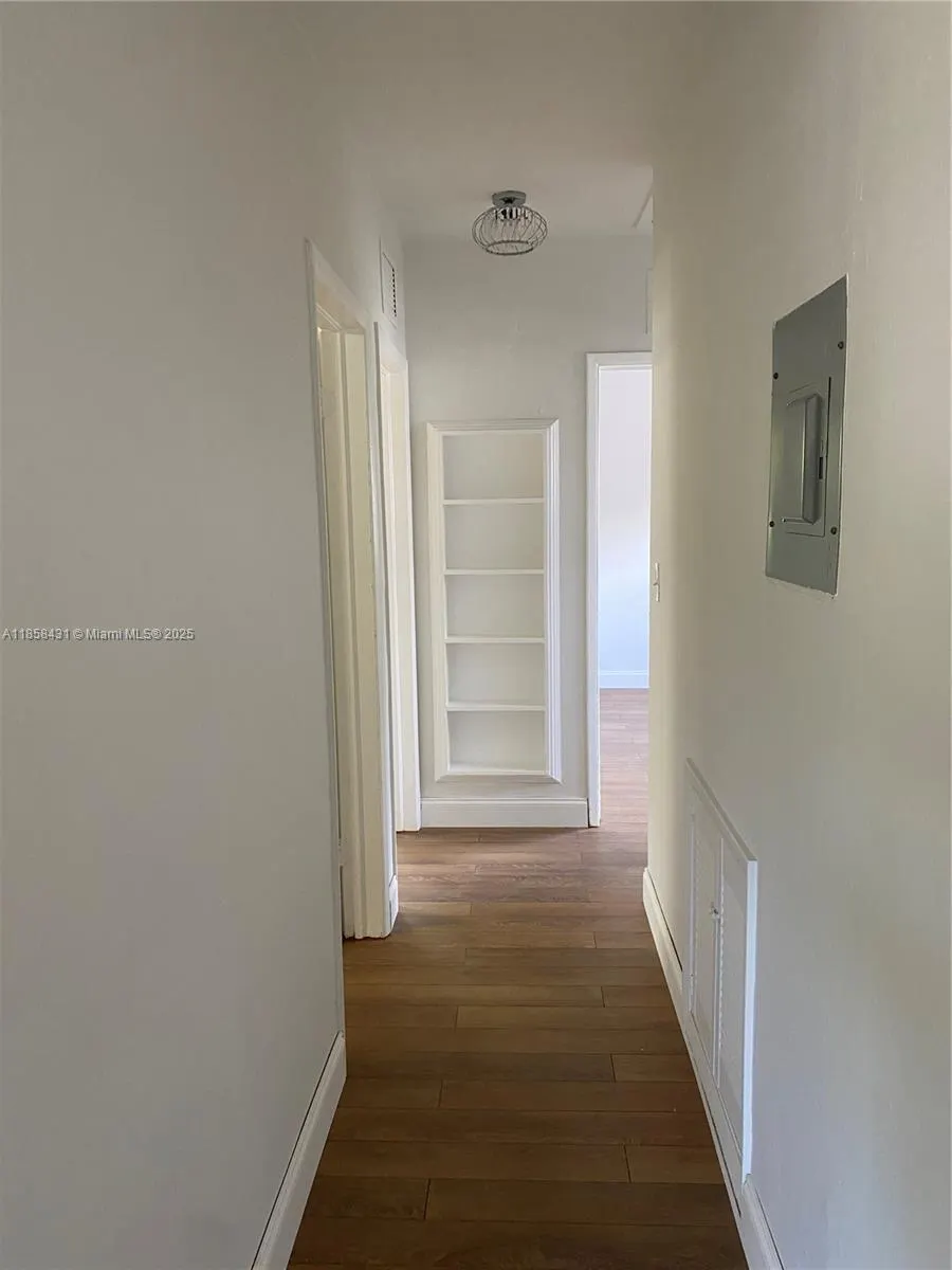 1100 NE 151st Ter