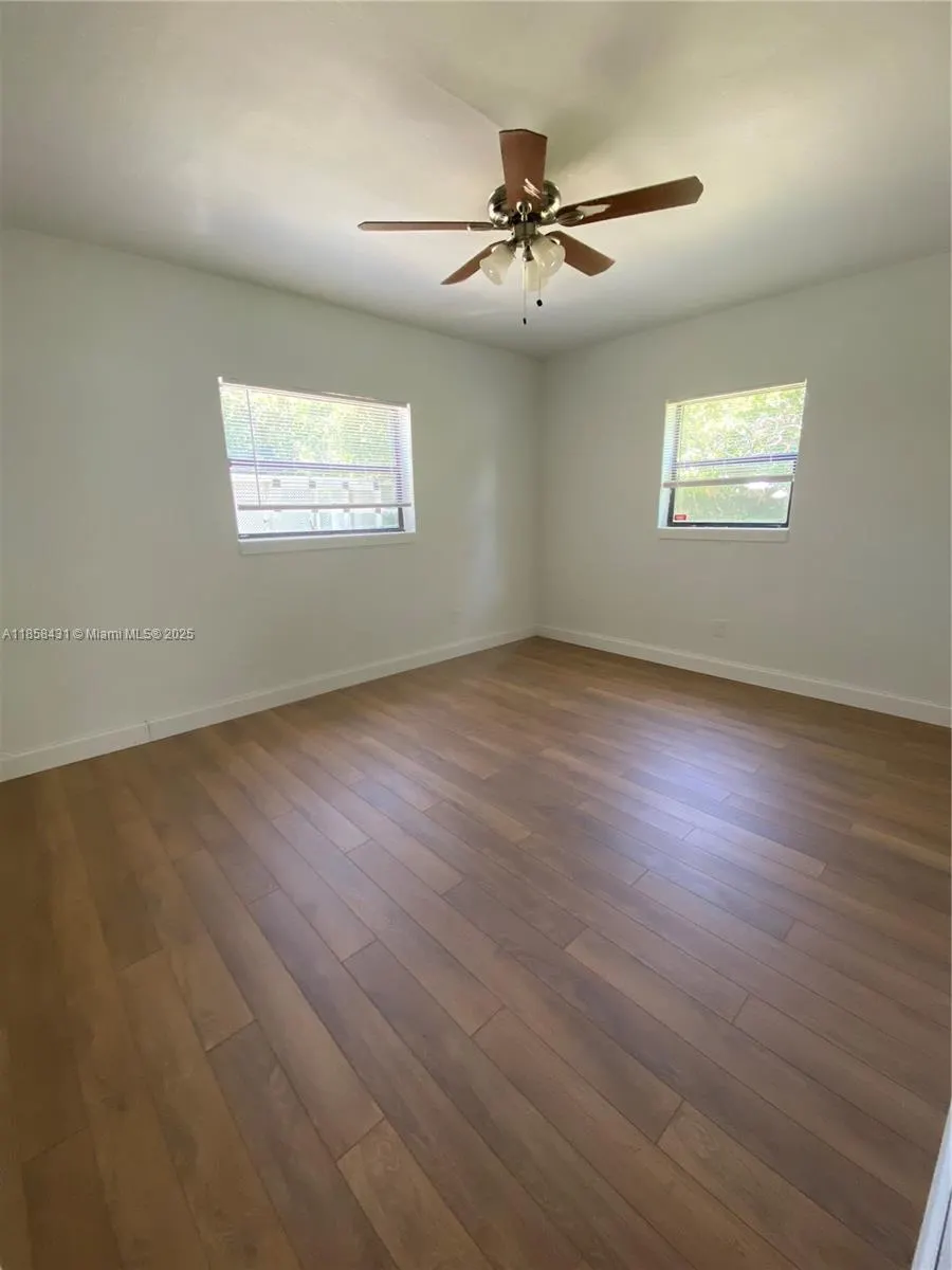 1100 NE 151st Ter