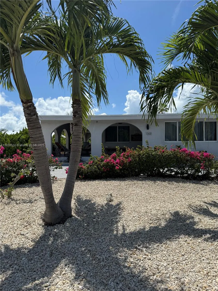 1301 Grouper Dr, #A