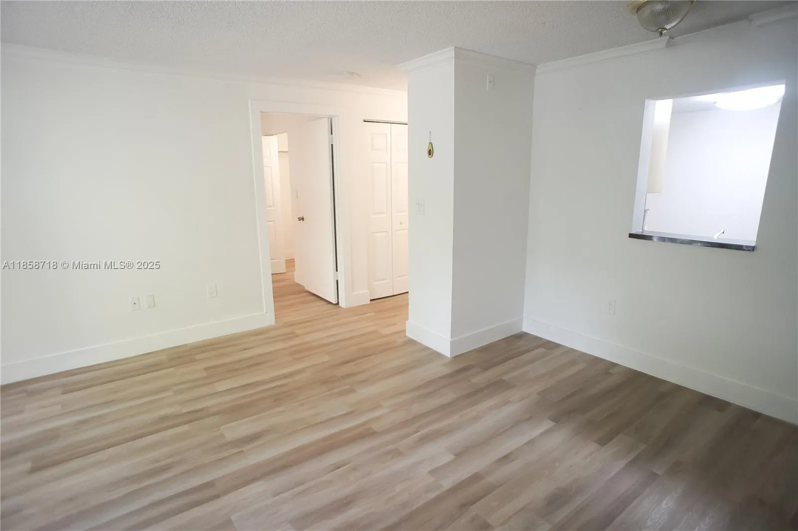 1740 NW N River Dr, #323