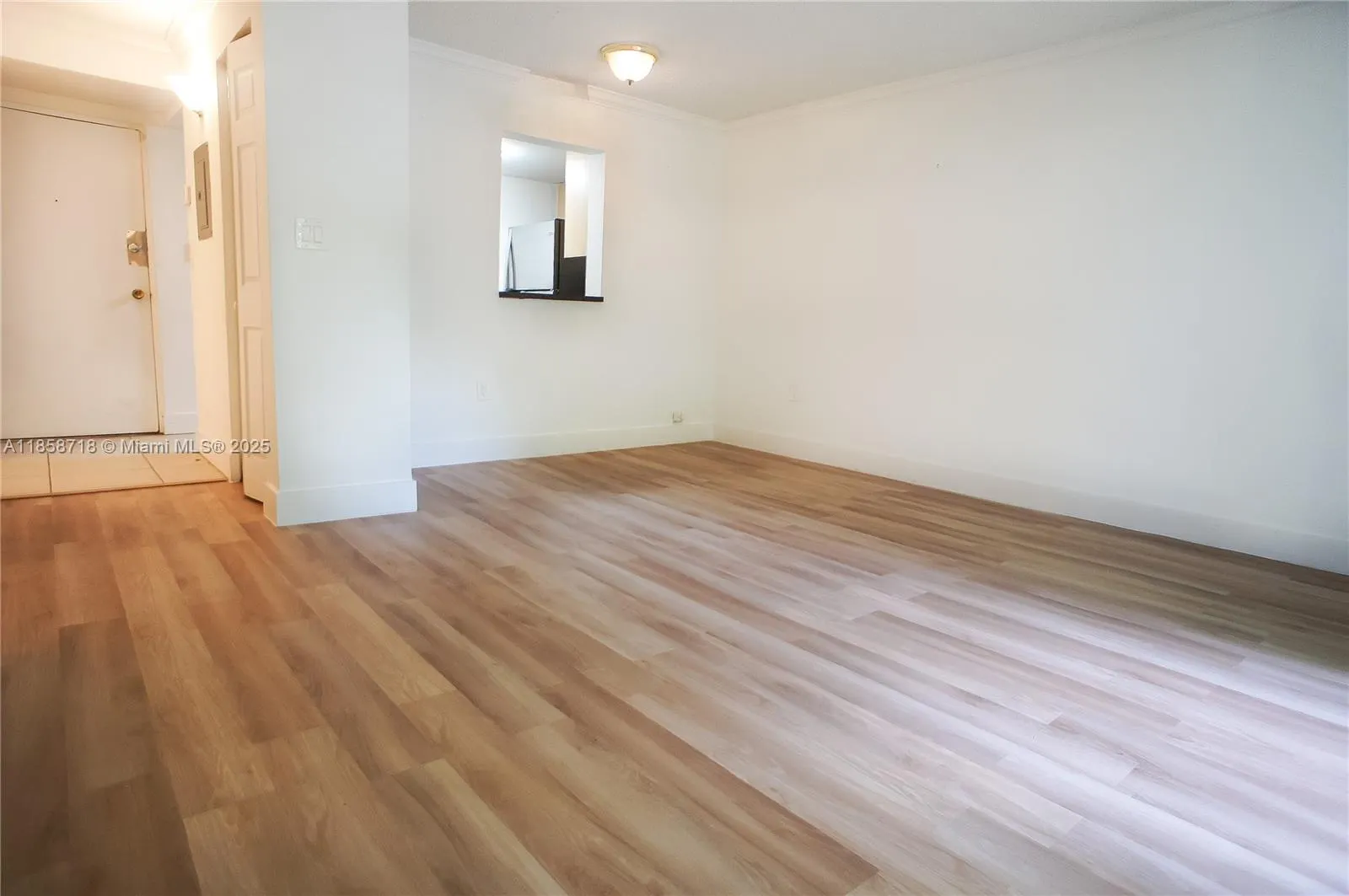 1740 NW N River Dr, #323