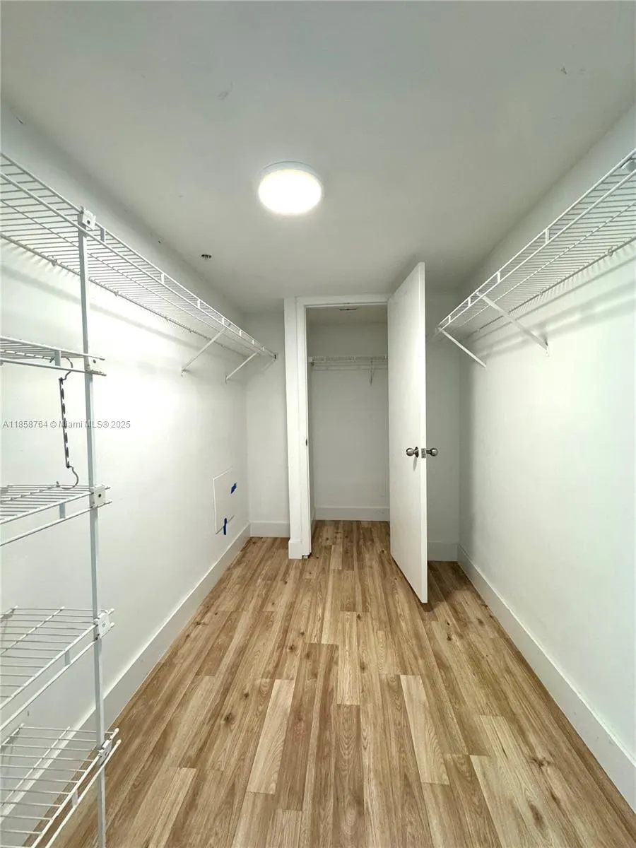 9195 Collins Ave, #801
