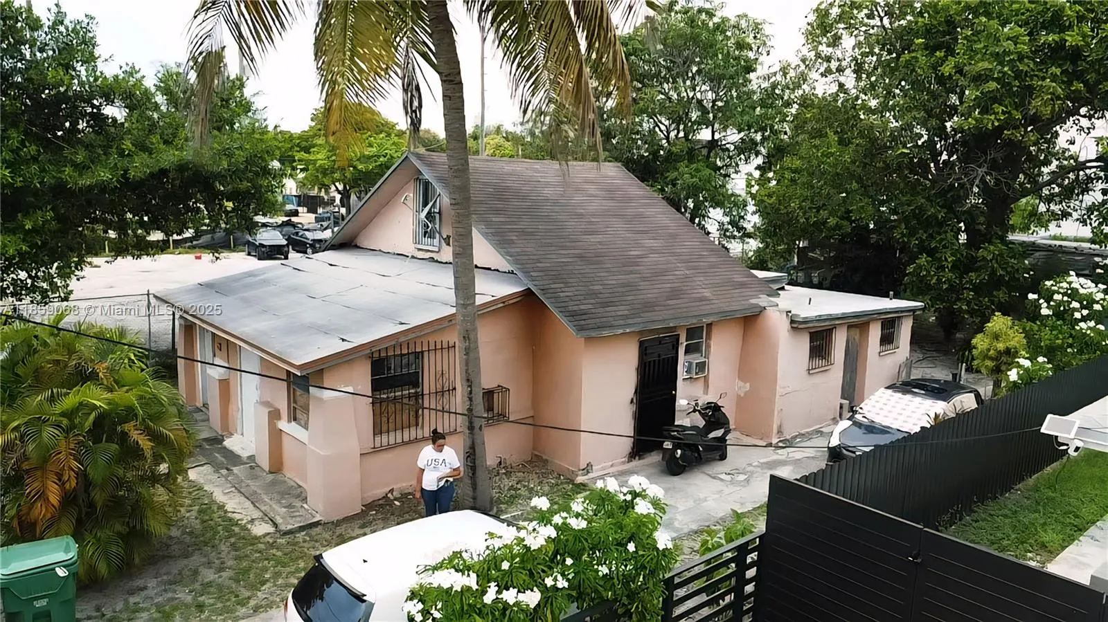 683 NW 30th St