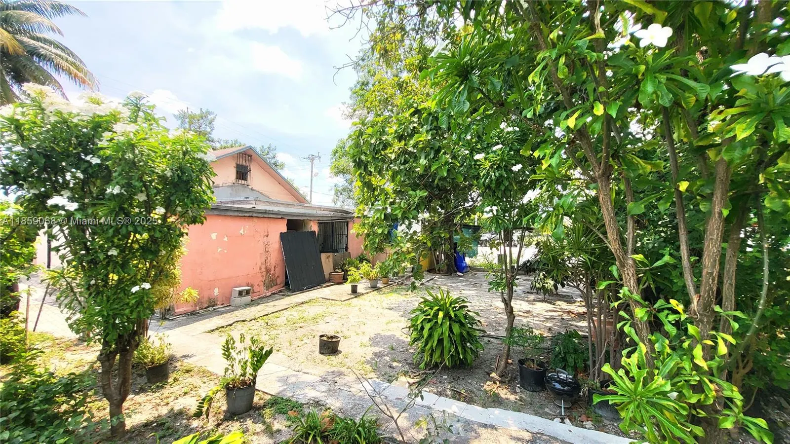 683 NW 30th St