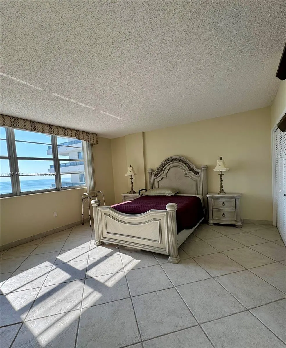 5825 Collins Ave, #7K