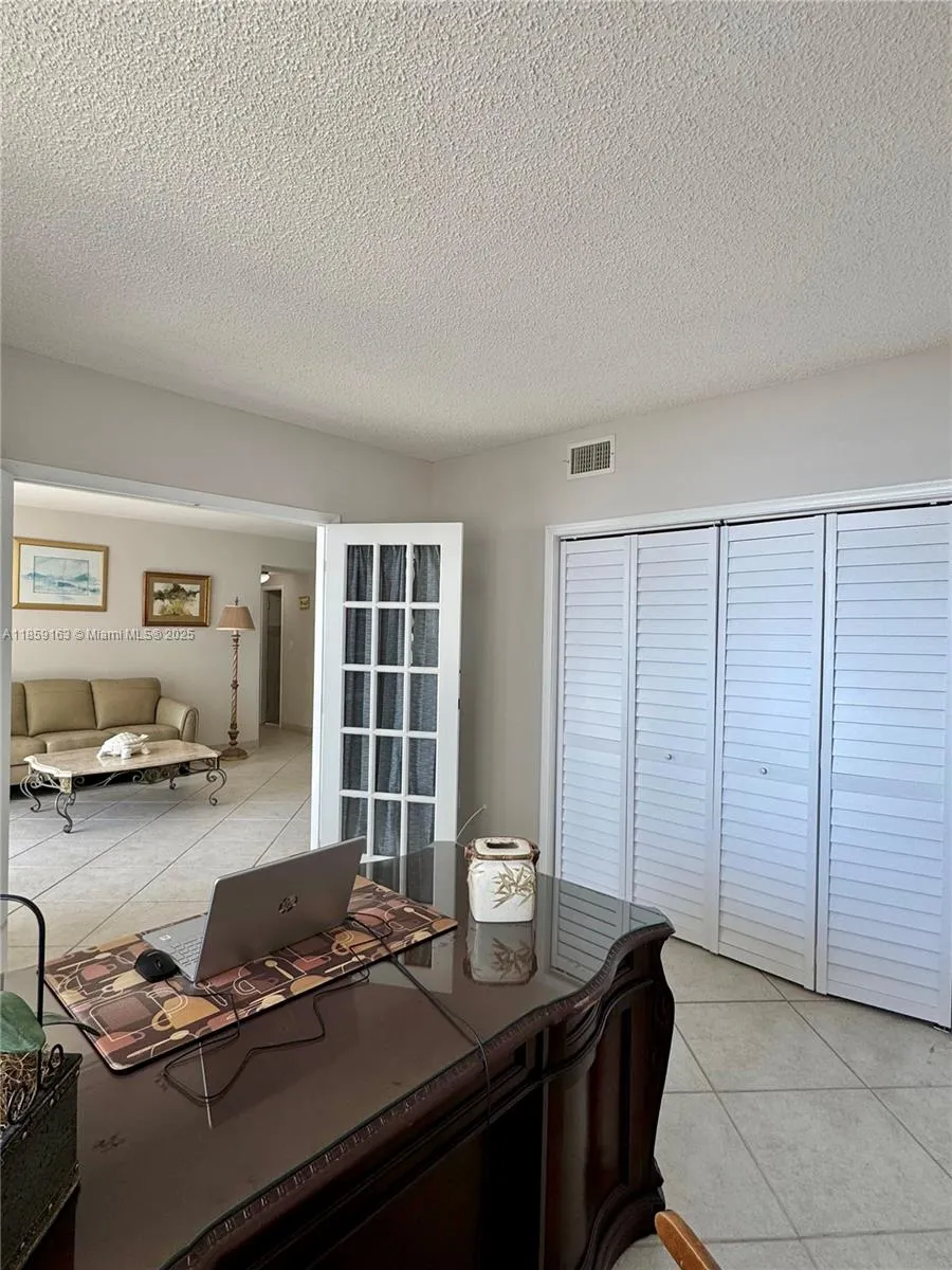 5825 Collins Ave, #7K