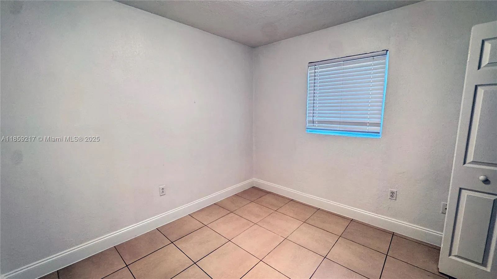1400 N 70th Way, #1