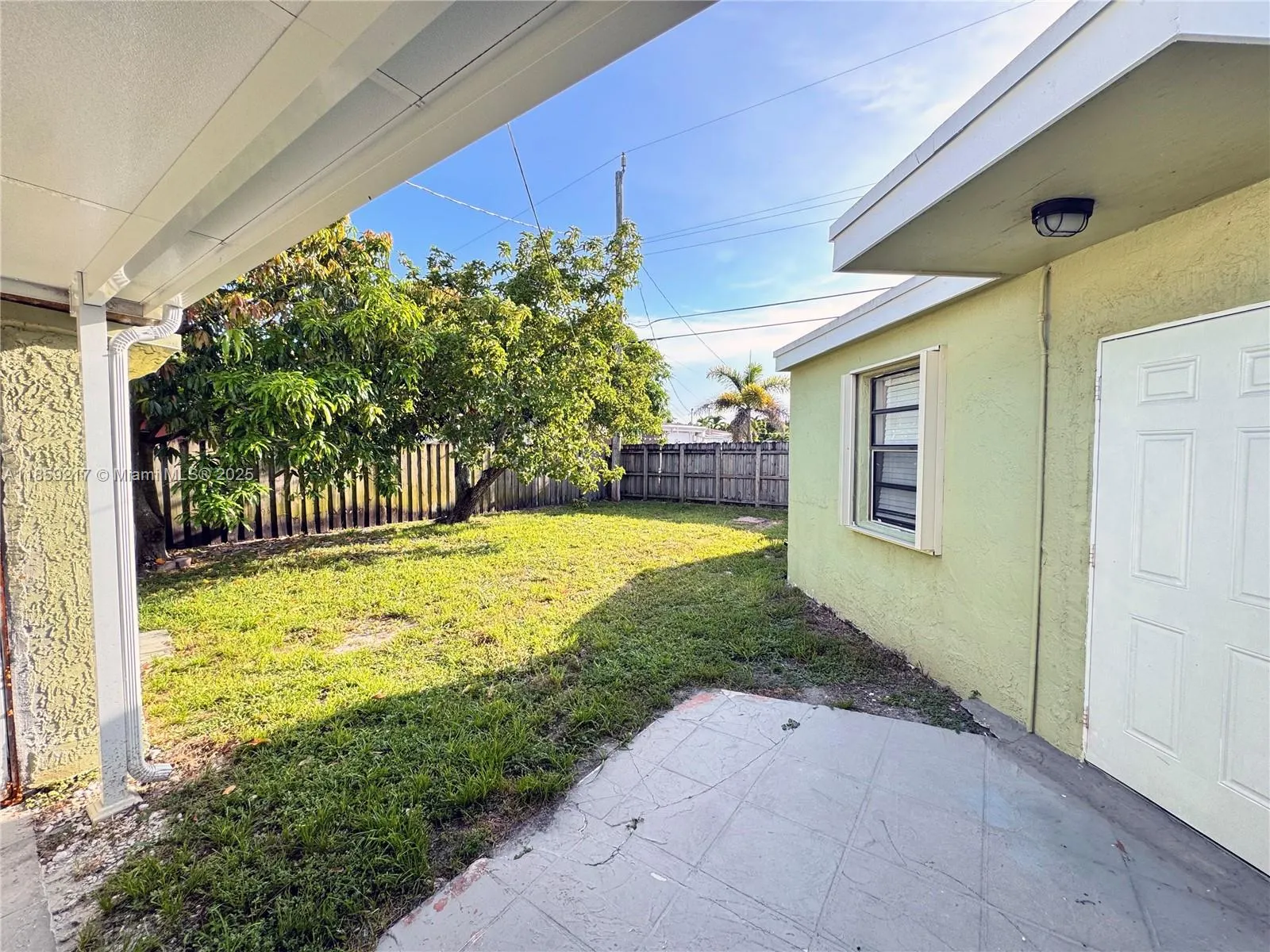 1400 N 70th Way, #1