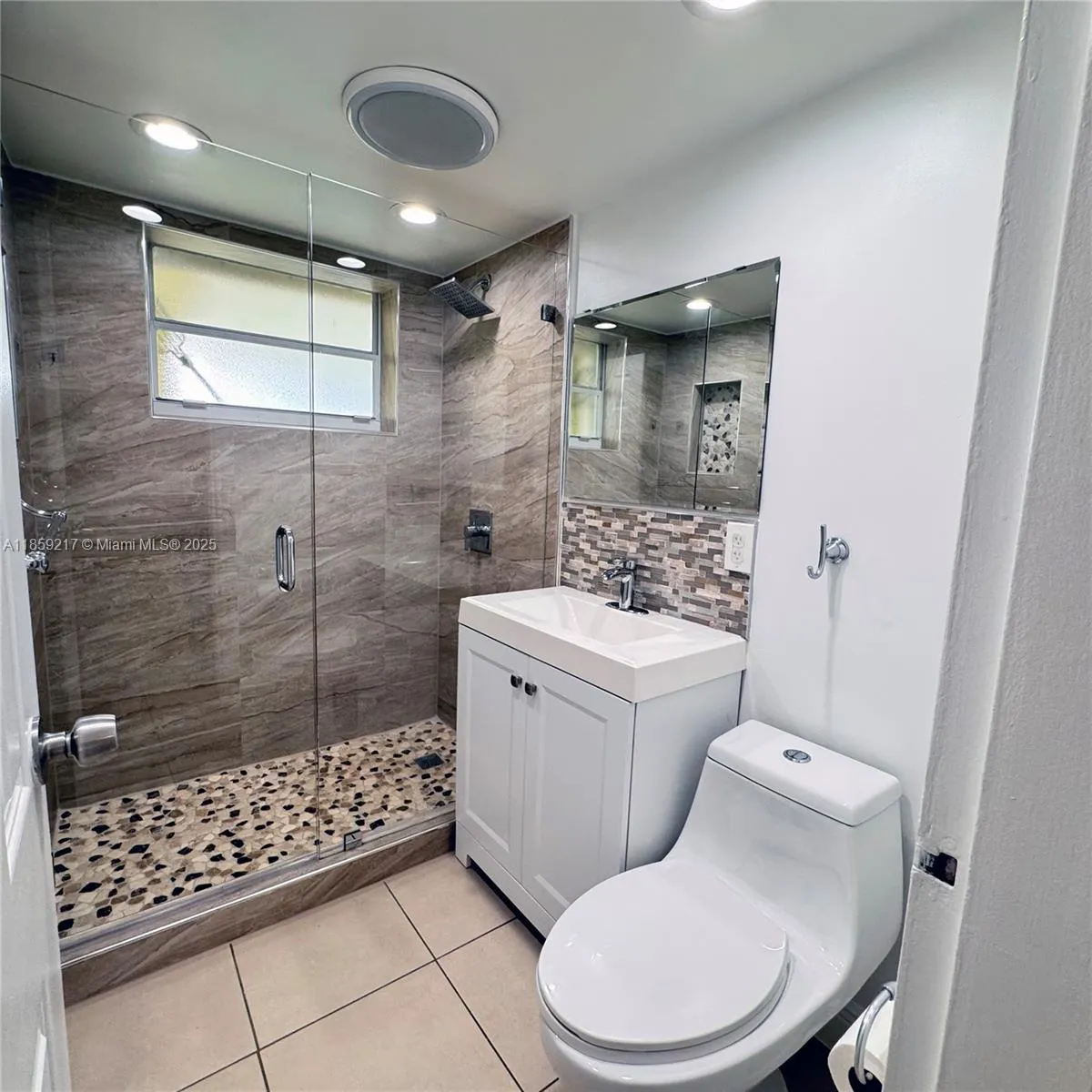 1400 N 70th Way, #1