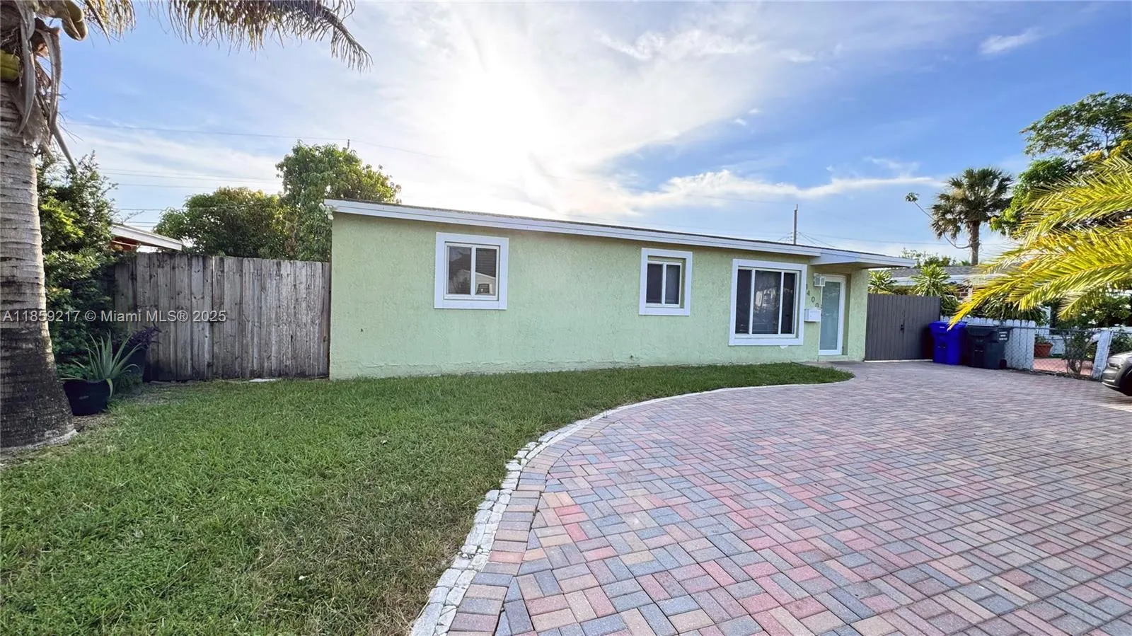 1400 N 70th Way, #1