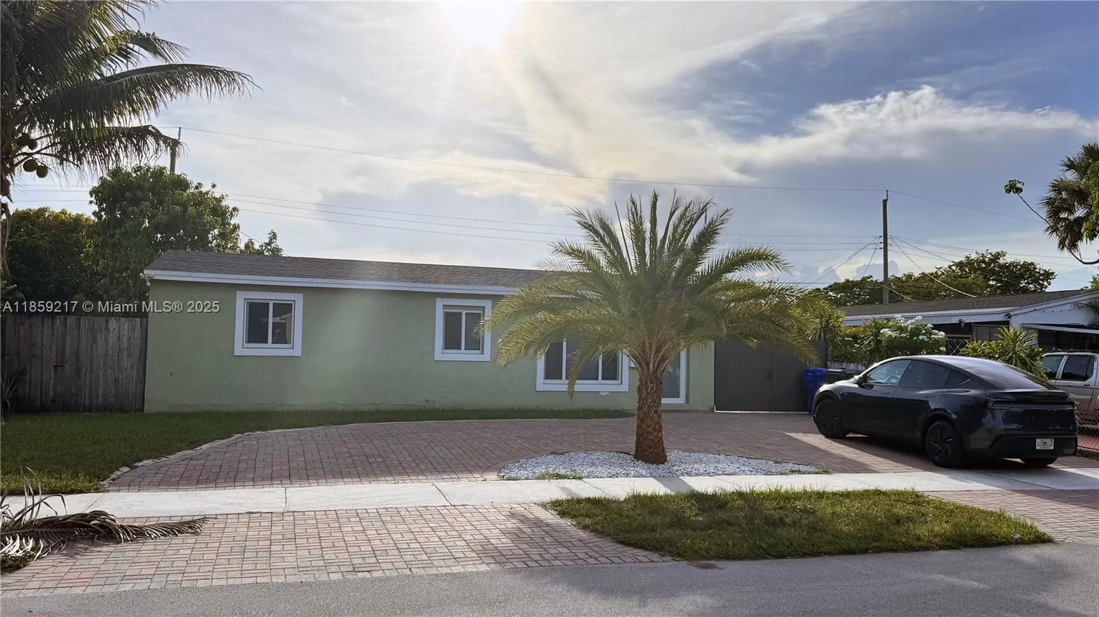 1400 N 70th Way, #1