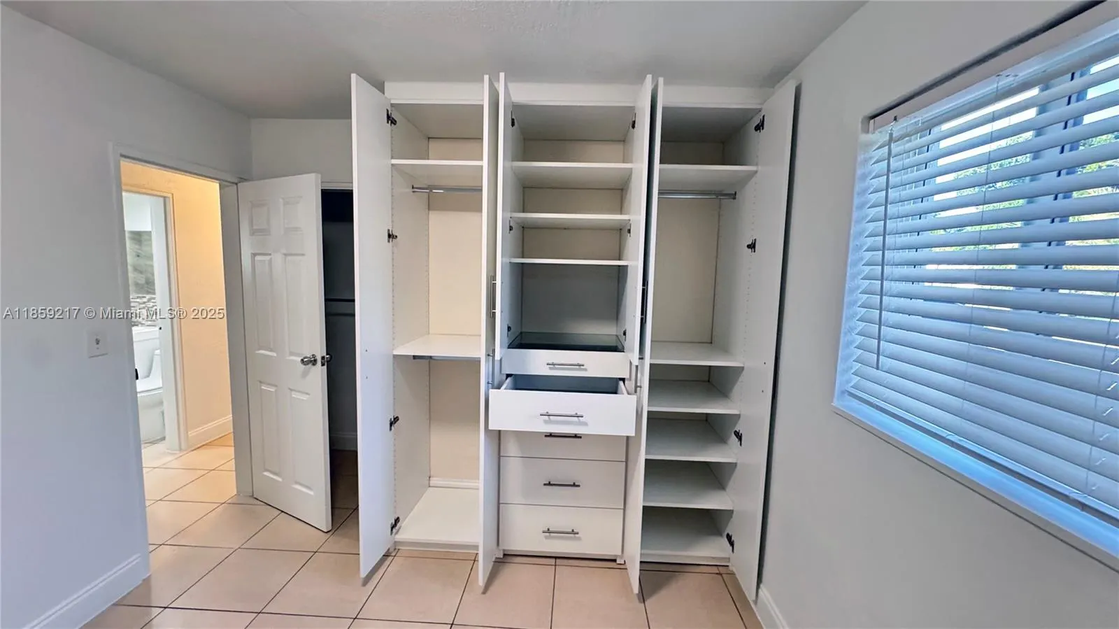 1400 N 70th Way, #1