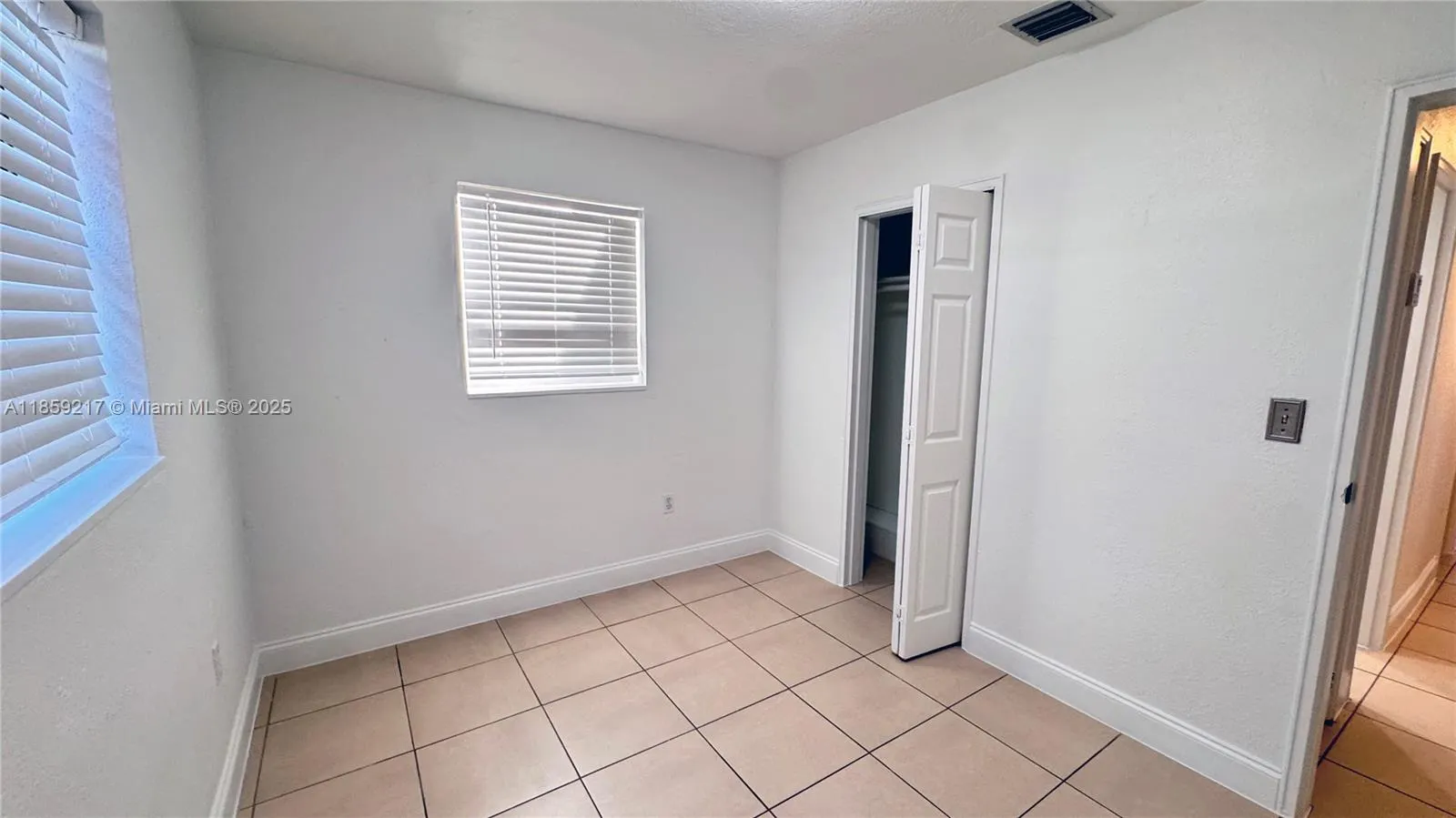 1400 N 70th Way, #1