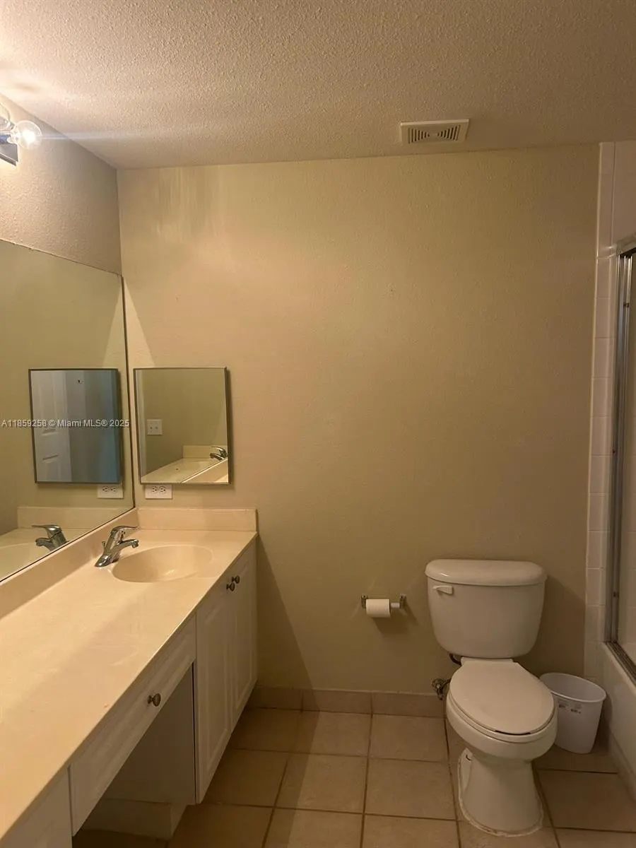 2809 Amalei Dr, #102