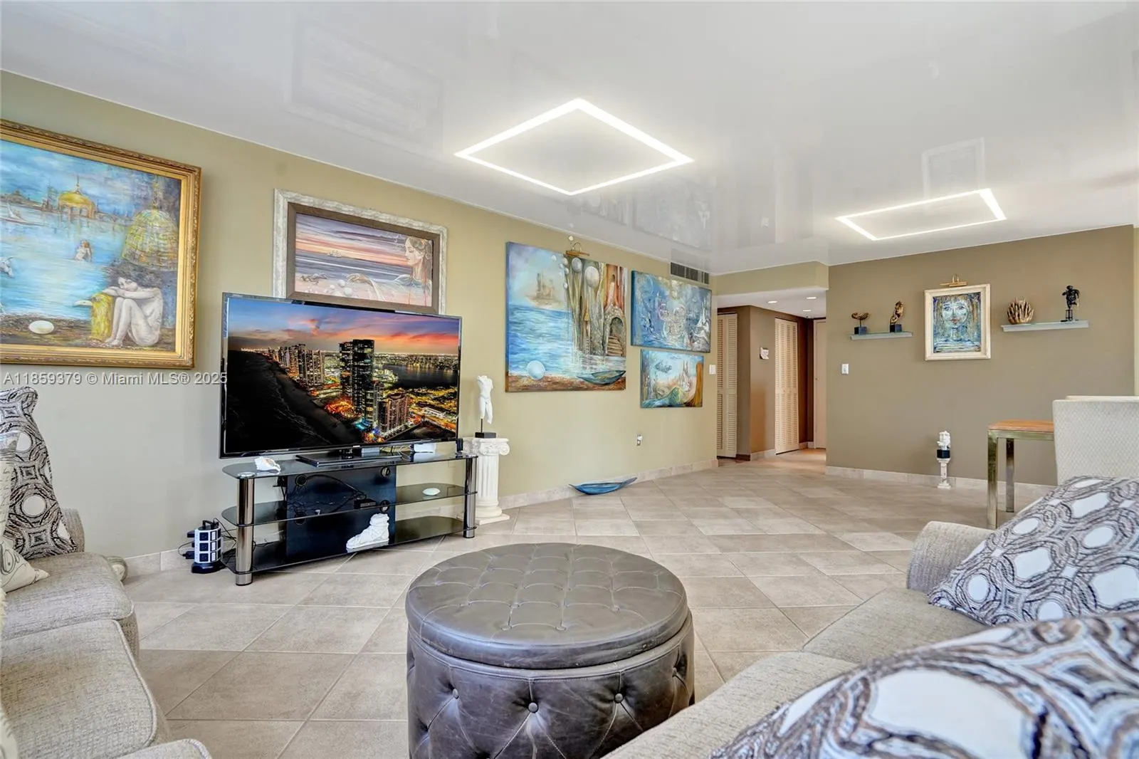 1833 S Ocean Dr, #1402