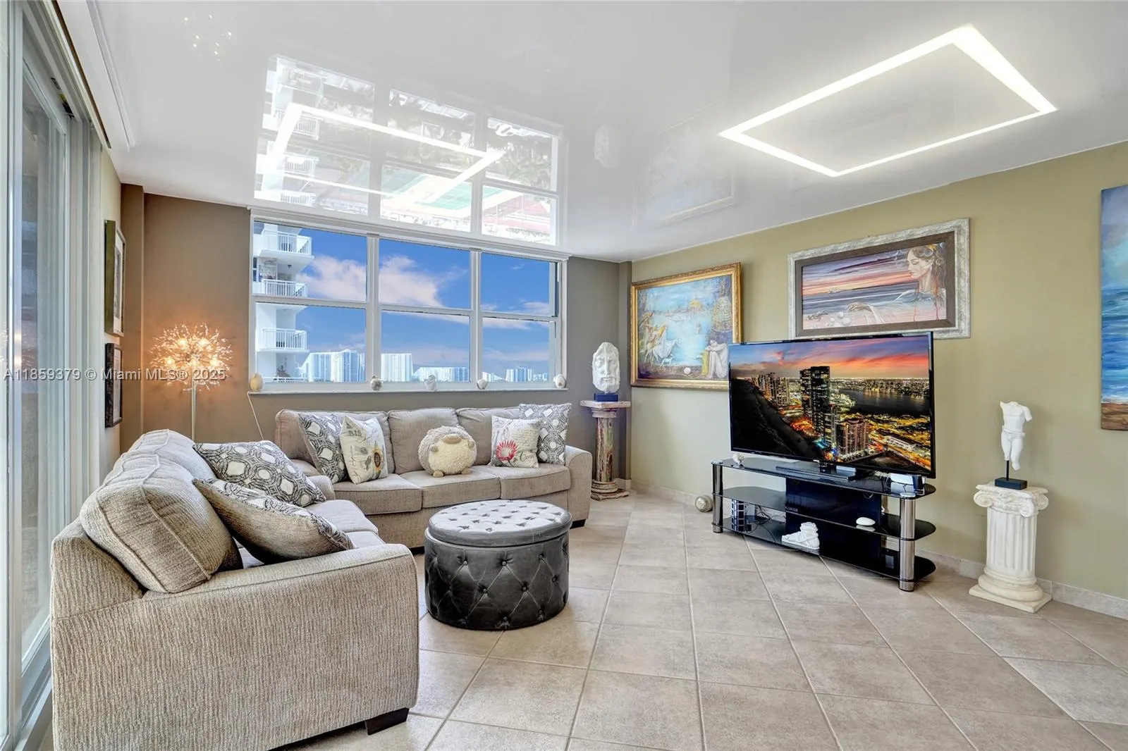 1833 S Ocean Dr, #1402