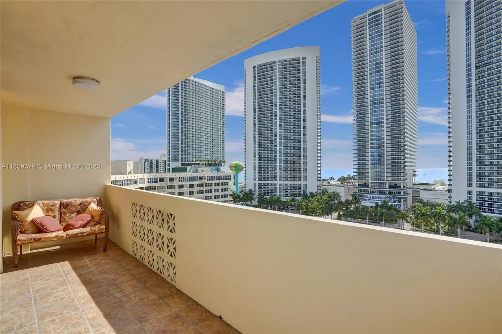 1833 S Ocean Dr, #1402