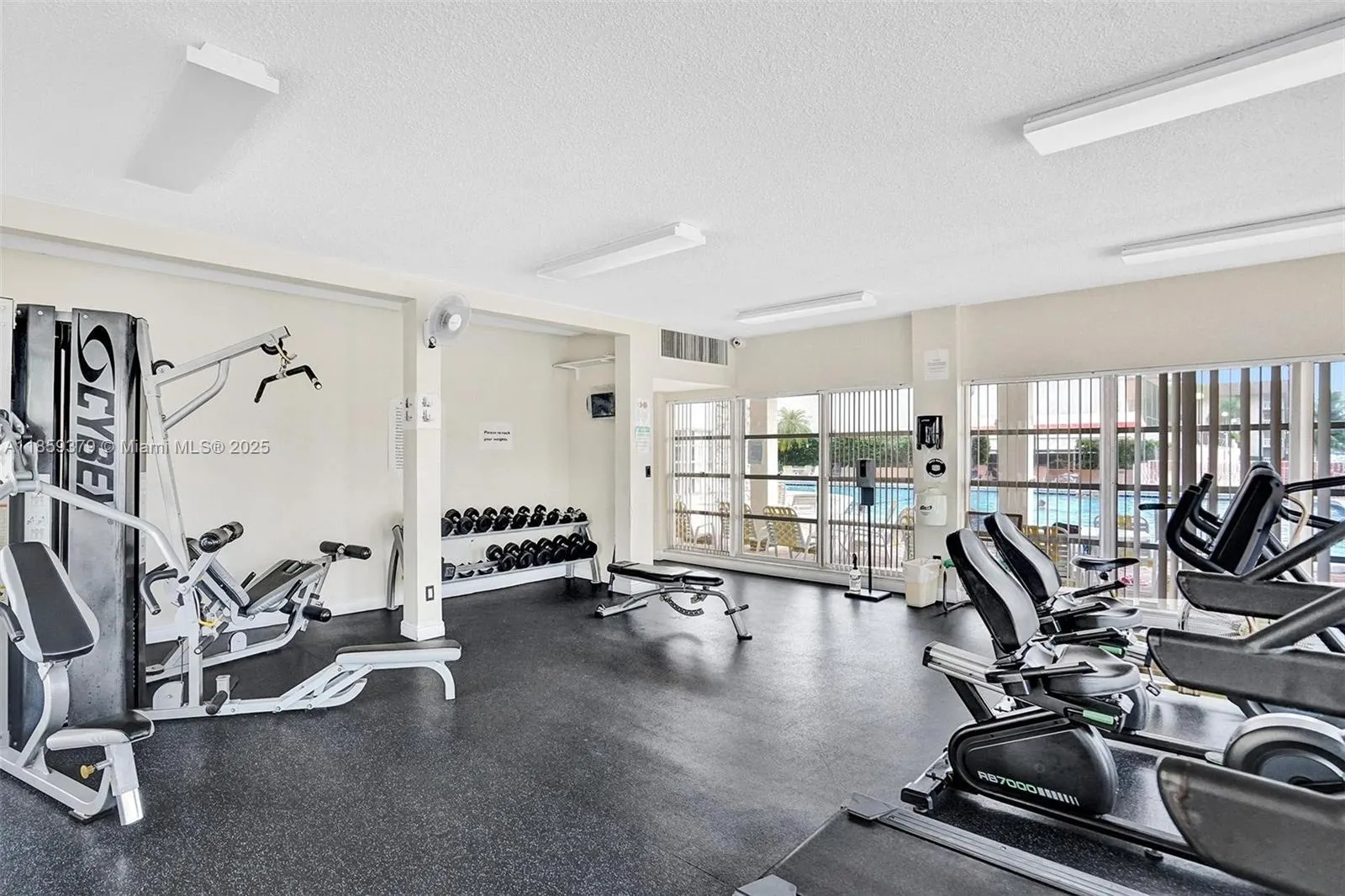 1833 S Ocean Dr, #1402