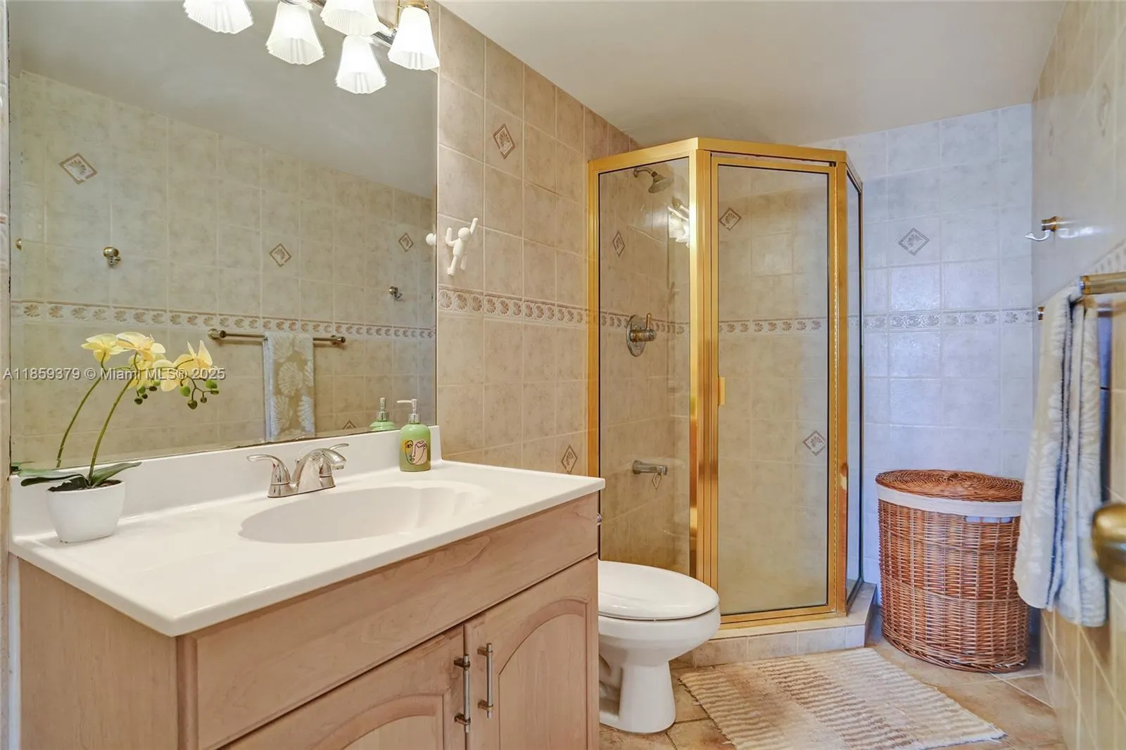 1833 S Ocean Dr, #1402
