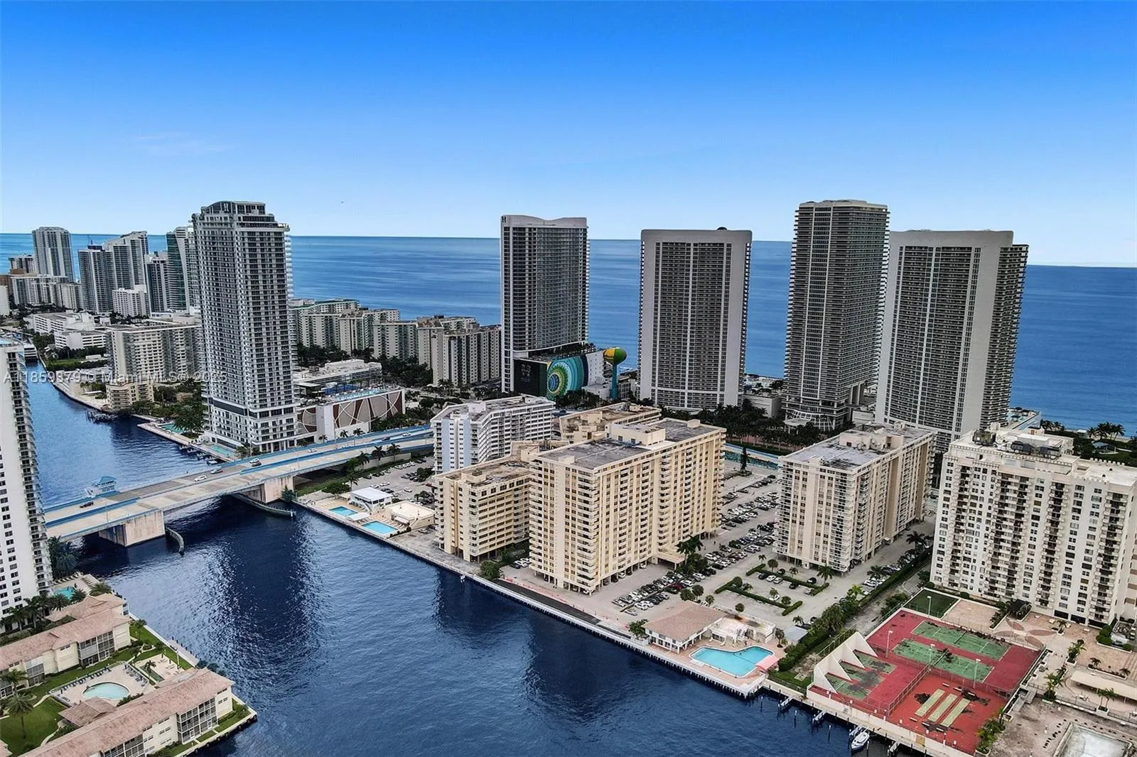 1833 S Ocean Dr, #1402