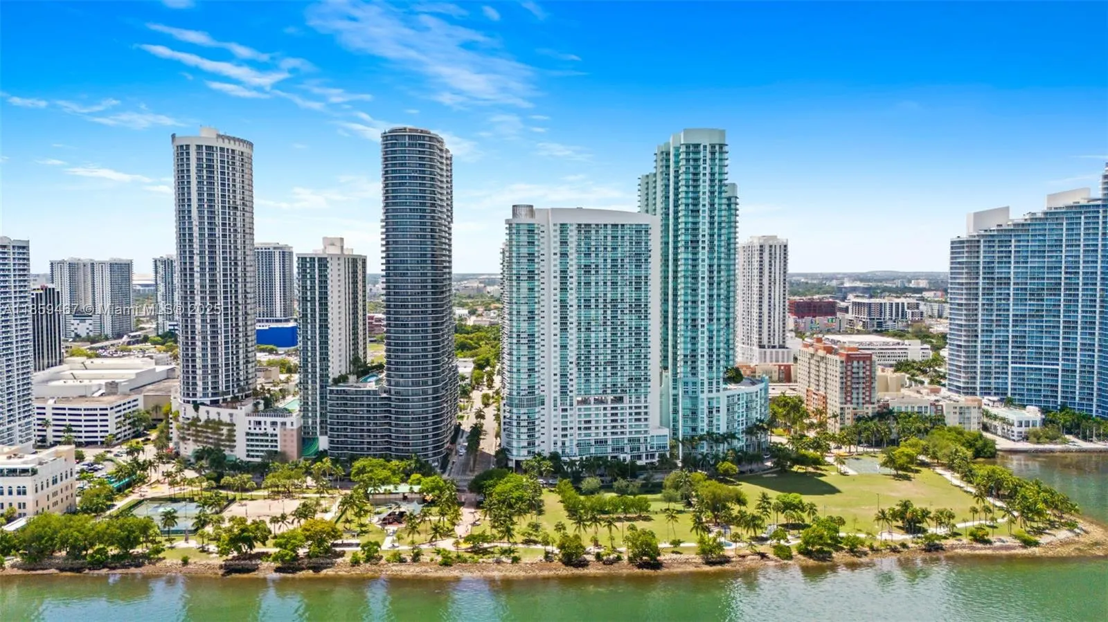 1800 N Bayshore Dr, #3704