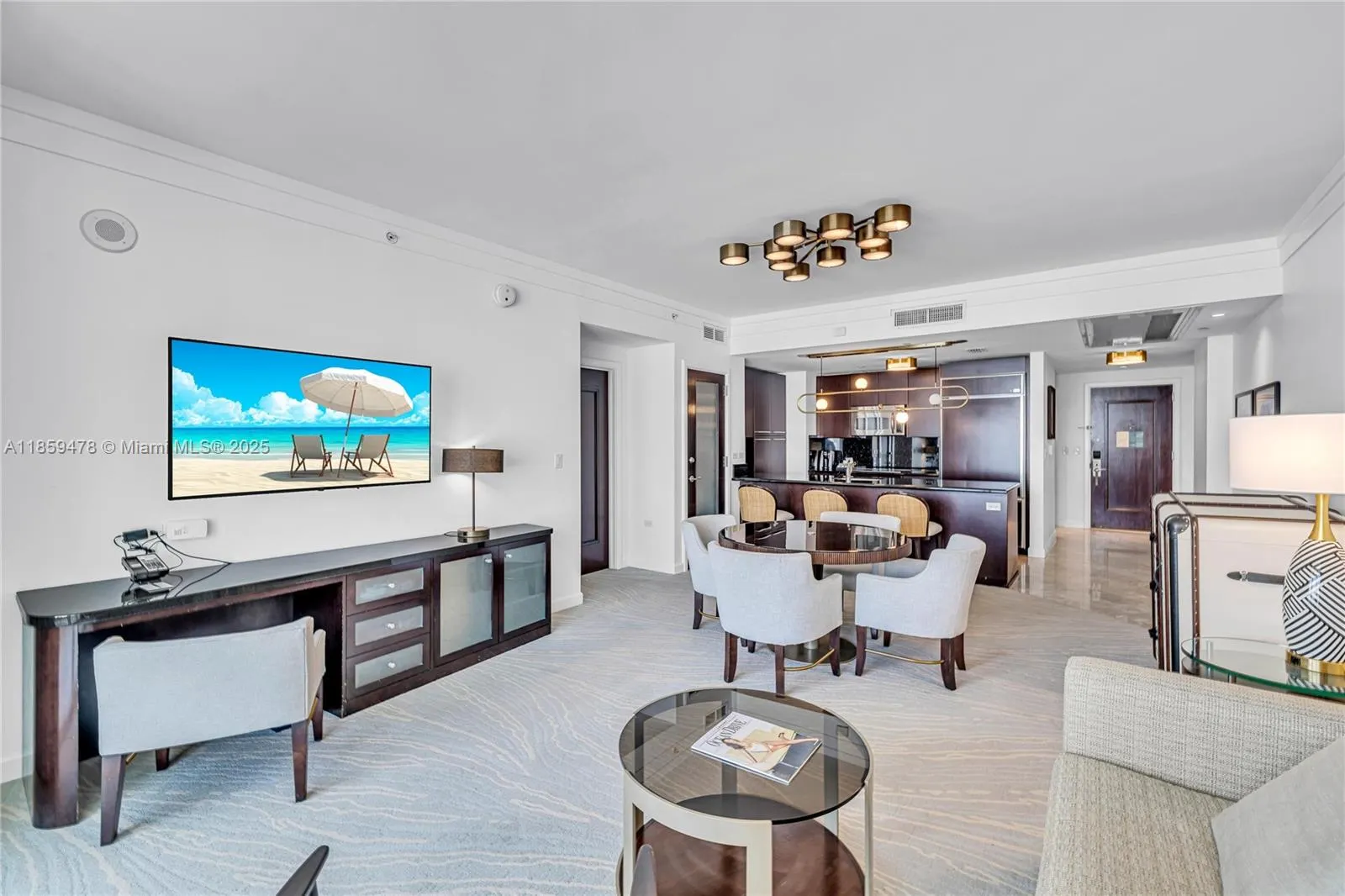 4391 Collins Ave, #1706-1707