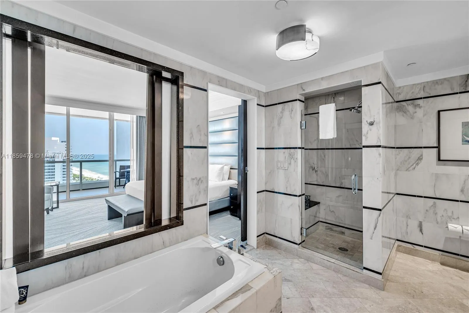 4391 Collins Ave, #1706-1707
