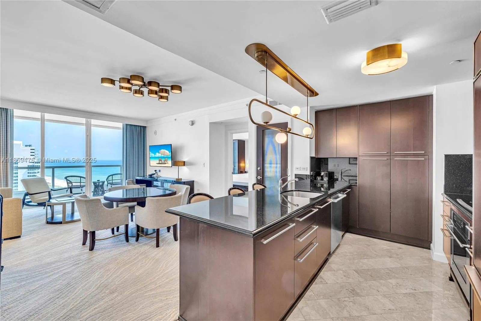4391 Collins Ave, #1706-1707
