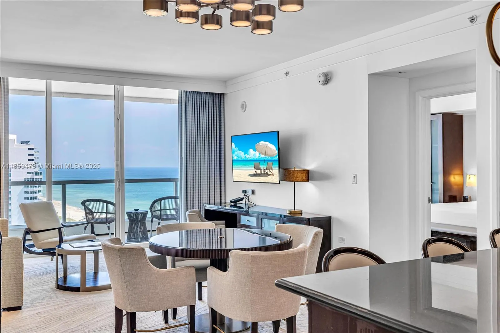 4391 Collins Ave, #1706-1707