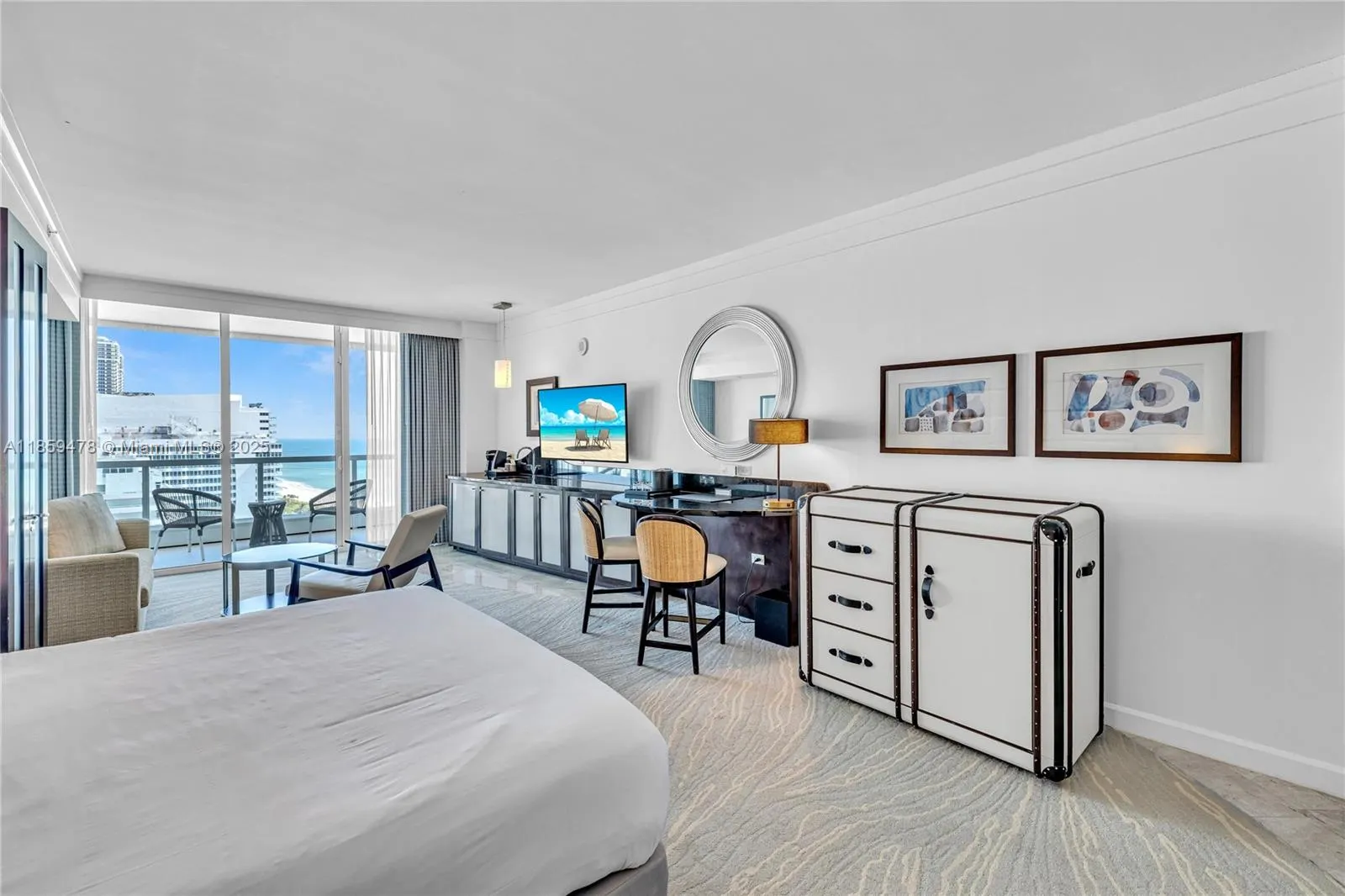 4391 Collins Ave, #1706-1707