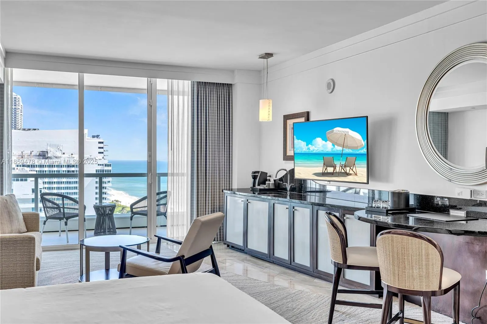 4391 Collins Ave, #1706-1707
