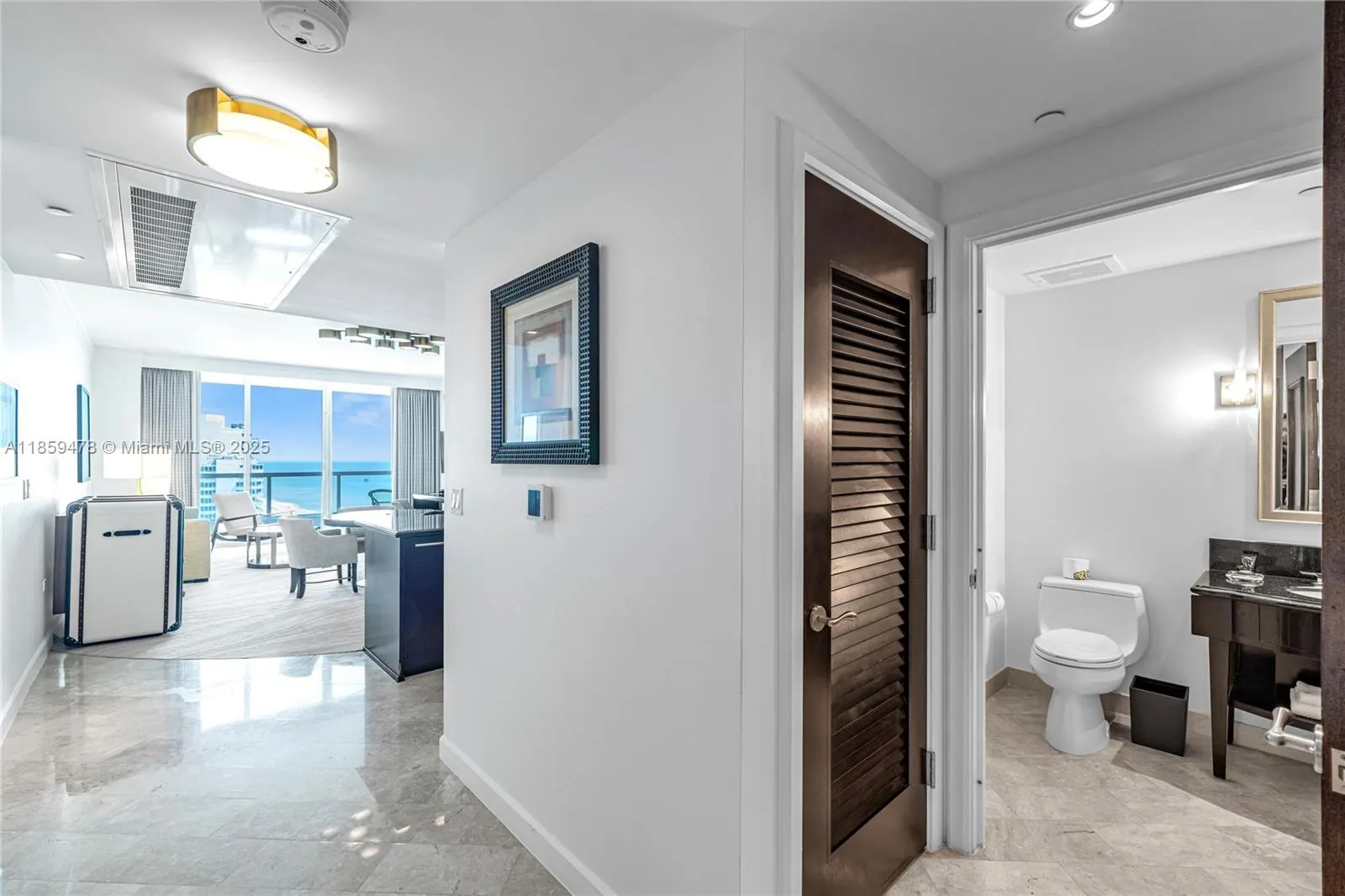 4391 Collins Ave, #1706-1707