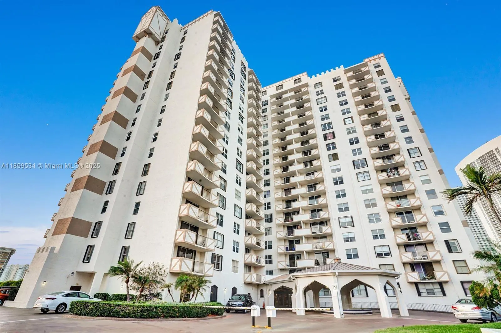 1865 S Ocean Dr, #11J