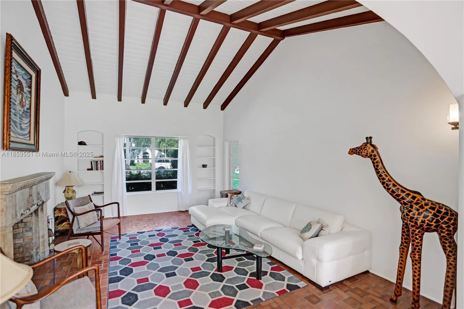 2214 Segovia Cir