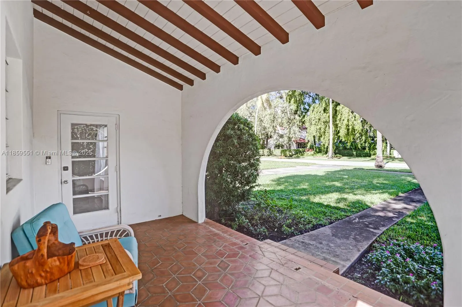 2214 Segovia Cir