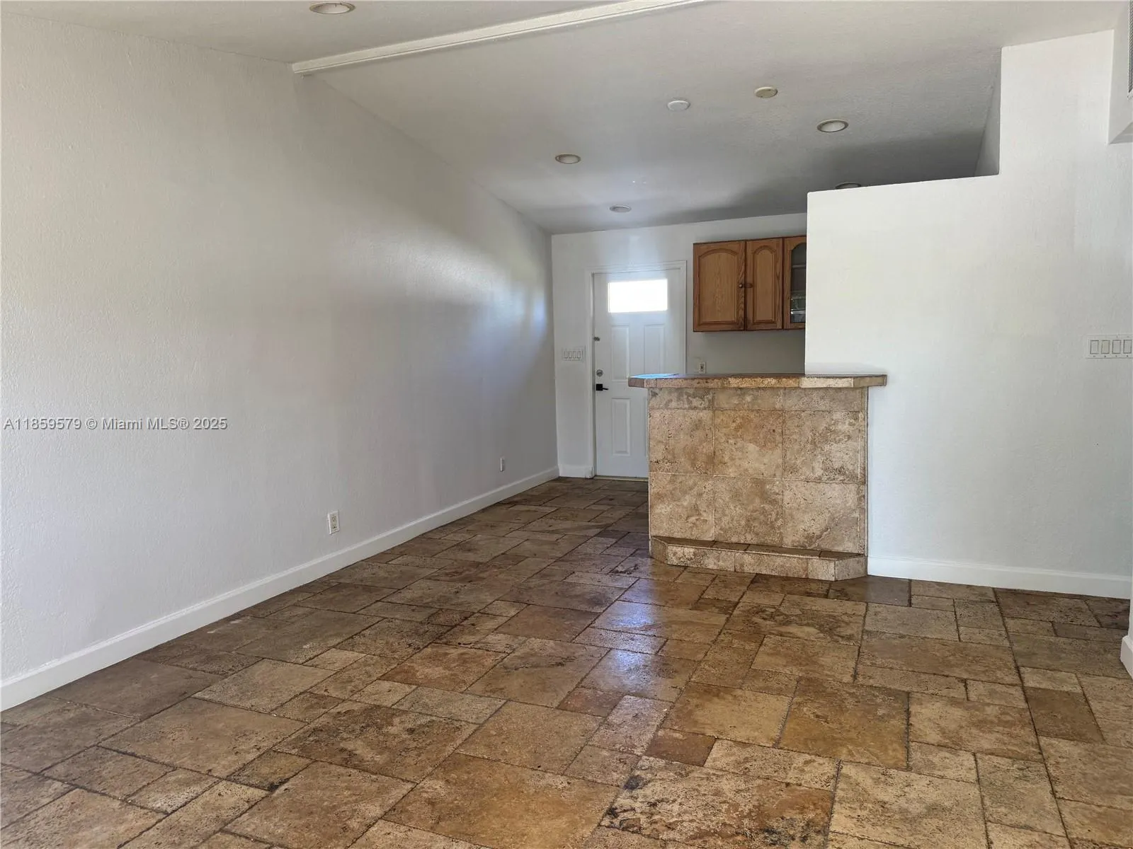 524 SW 22nd Ave